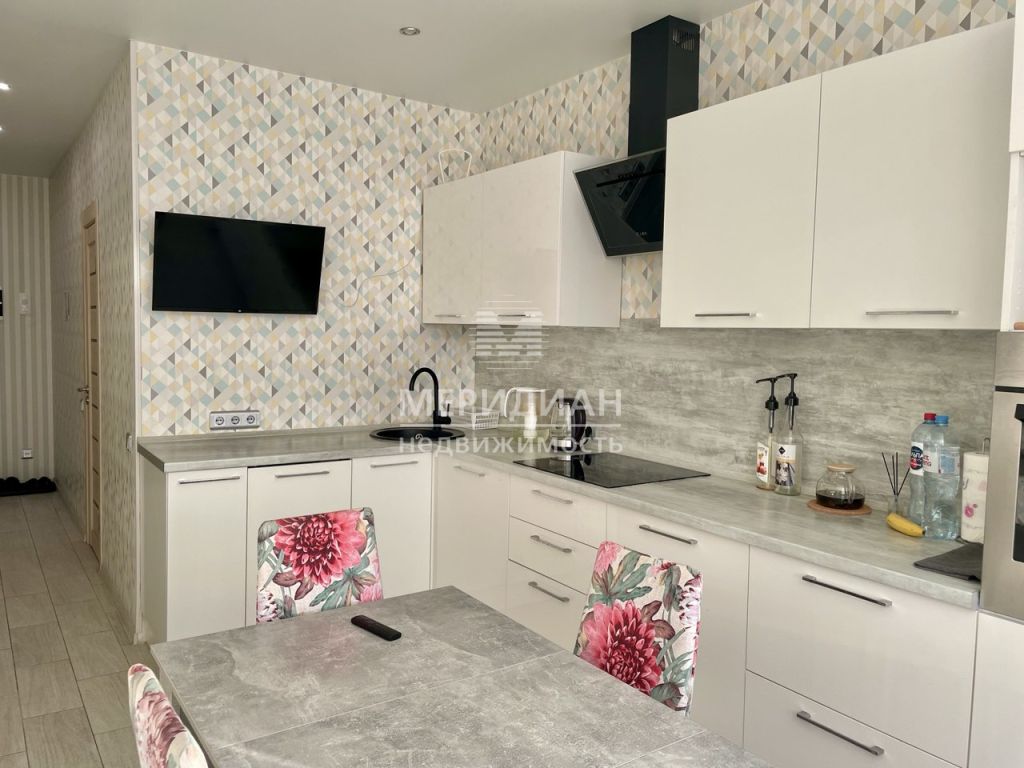 Продажа 2-комнатной квартиры, Нижний Новгород, Июльских Дней ул,  1/1