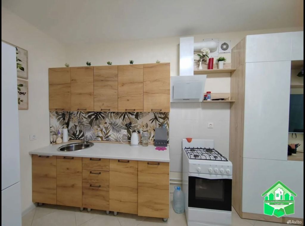 Продажа 2-комнатной квартиры, Красный Бор, Большая Заозерная ул,  33