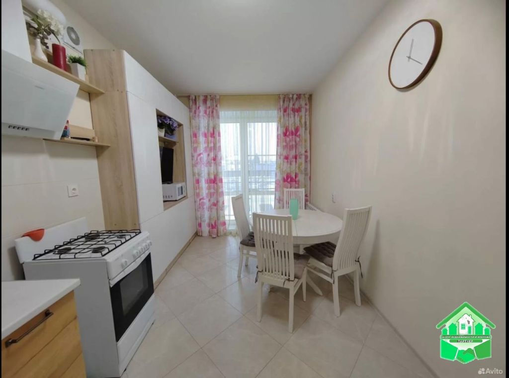 Продажа 2-комнатной квартиры, Красный Бор, Большая Заозерная ул,  33