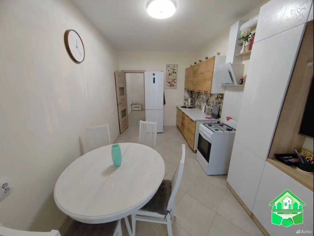 Продажа 2-комнатной квартиры, Красный Бор, Большая Заозерная ул,  33