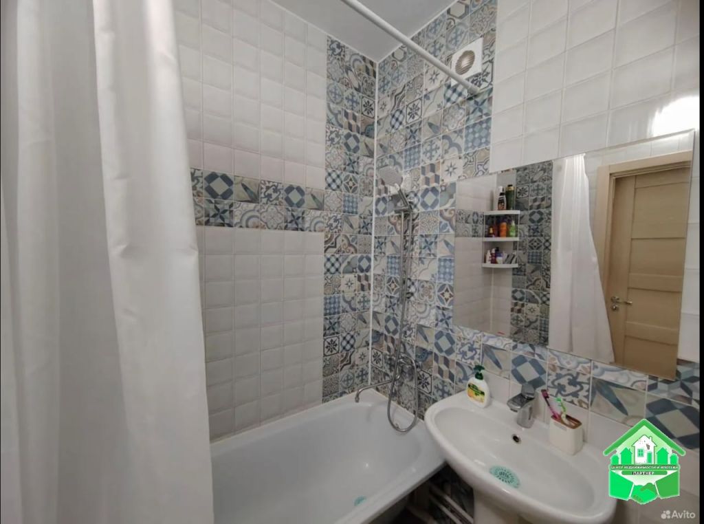 Продажа 2-комнатной квартиры, Красный Бор, Большая Заозерная ул,  33