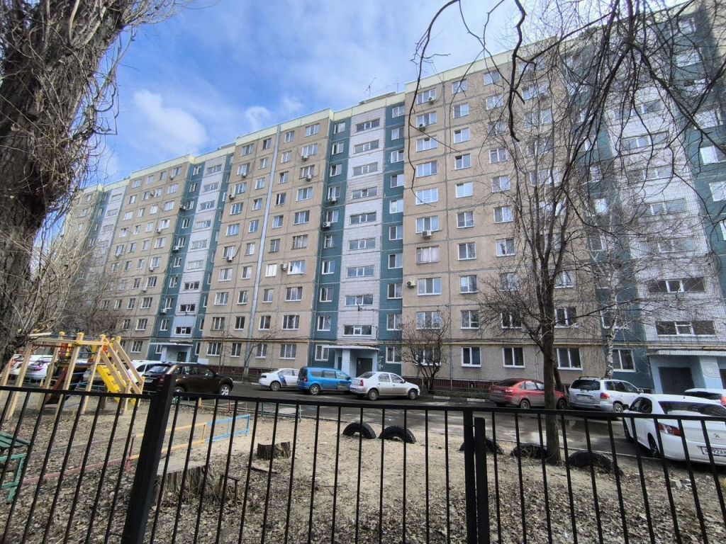 Продажа 3-комнатной квартиры, Саратов, Омская ул,  23А