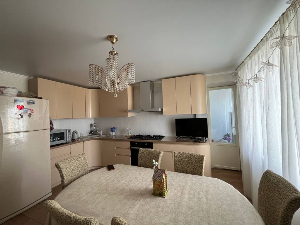 Продажа 3-комнатной квартиры, Пенза, Суворова ул,  143а