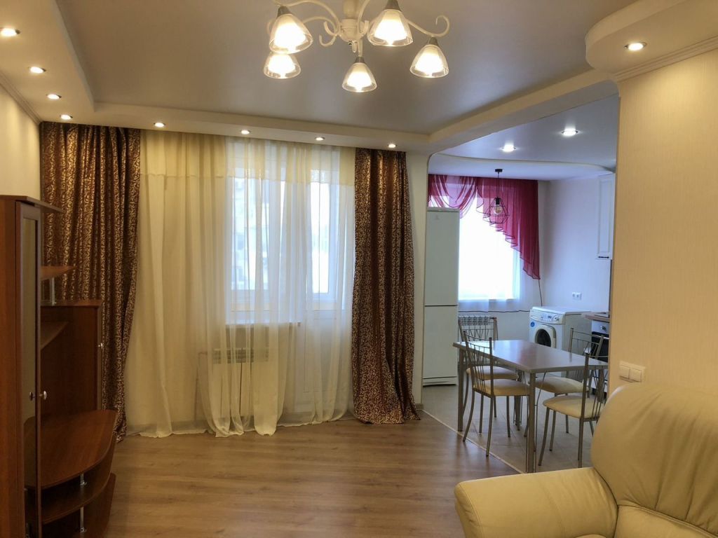 Продажа 2-комнатной квартиры, Саратов, Мичурина ул,  18/68