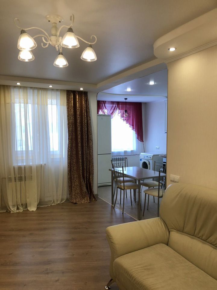 Продажа 2-комнатной квартиры, Саратов, Мичурина ул,  18/68