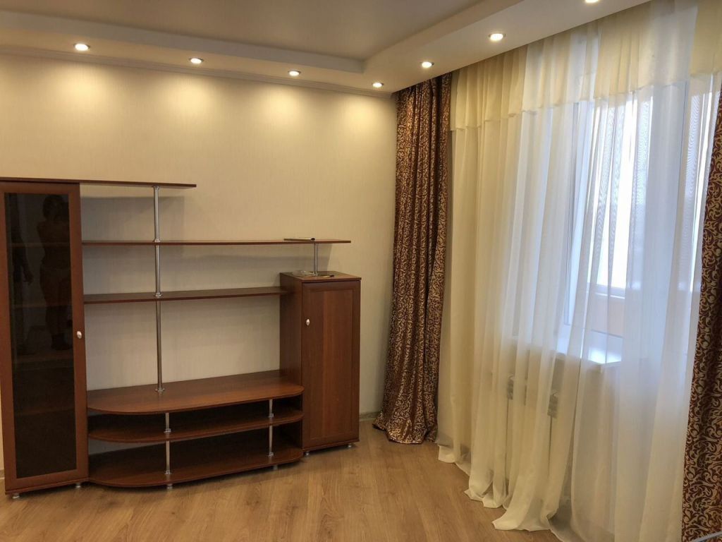 Продажа 2-комнатной квартиры, Саратов, Мичурина ул,  18/68