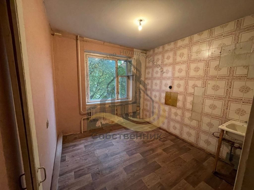 Продажа 3-комнатной квартиры, Старый Оскол, Королева мкр,  12А