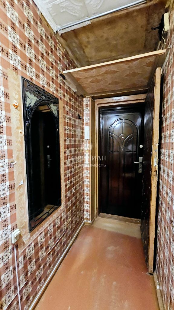 Продажа 1-комнатной квартиры, Октябрьский, Победы,  10