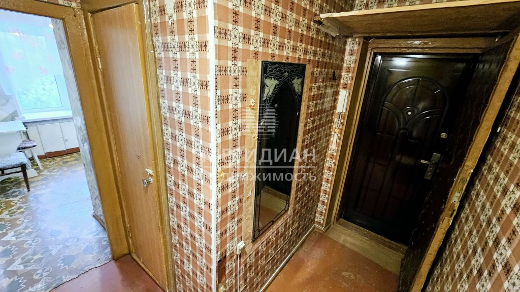 Продажа 1-комнатной квартиры, Октябрьский, Победы,  10