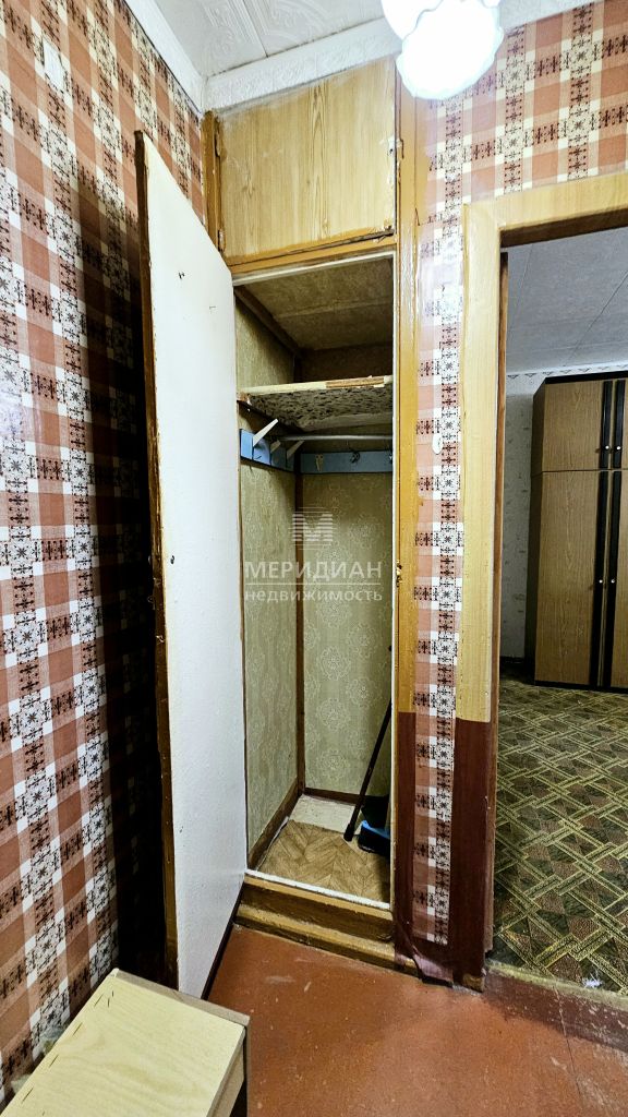 Продажа 1-комнатной квартиры, Октябрьский, Победы,  10