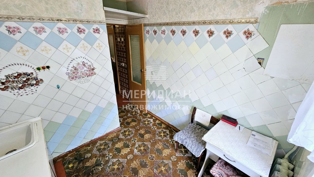 Продажа 1-комнатной квартиры, Октябрьский, Победы,  10