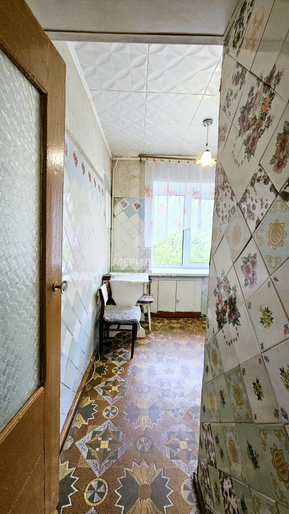 Продажа 1-комнатной квартиры, Октябрьский, Победы,  10