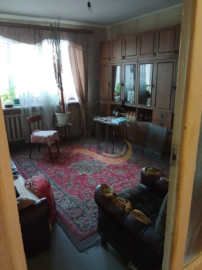 Продажа 3-комнатной квартиры, Старый Оскол, Молодогвардеец мкр,  17