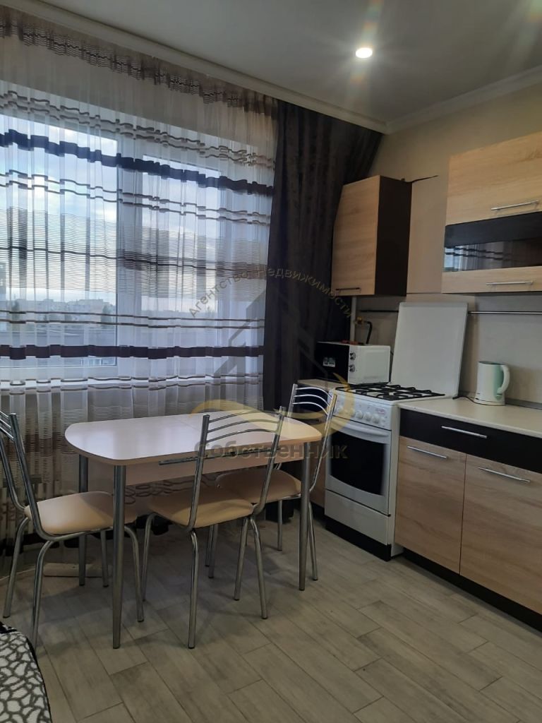 Аренда 1-комнатной квартиры, Губкин, Космонавтов ул,  13А