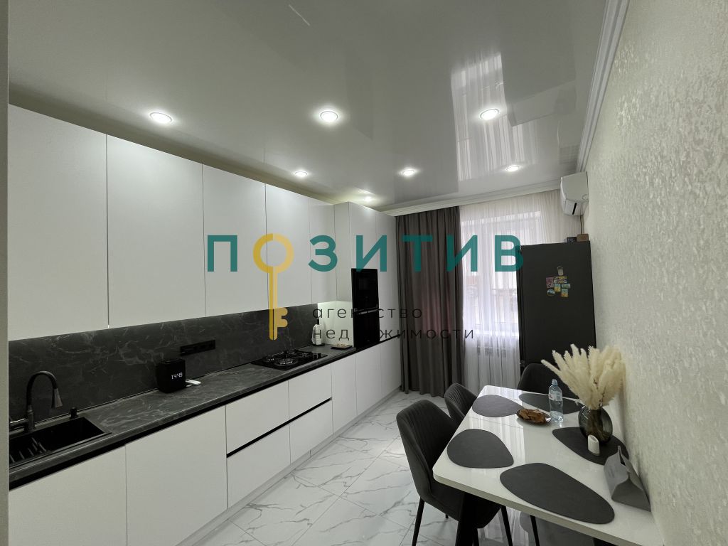 Продажа 2-комнатной квартиры, Минеральные Воды, Железноводская ул,  72