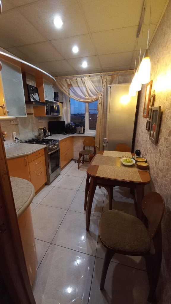 Продажа 3-комнатной квартиры, Нижний Новгород, Политбойцов ул,  10