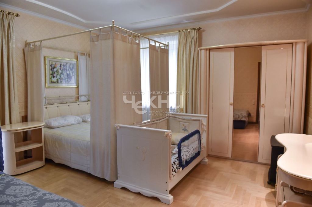 Продажа дома, 338м <sup>2</sup>, 15 сот., Нижегородская, Лесная,  58