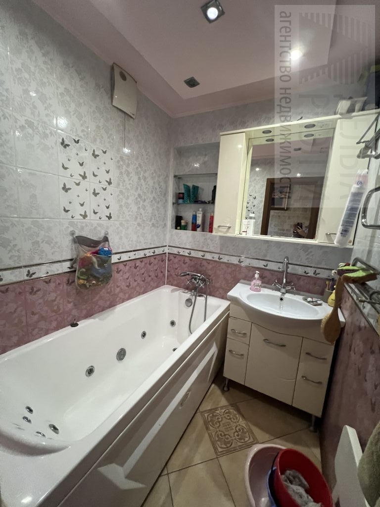 Продажа 4-комнатной квартиры, Кохма, Кочетовой ул,  53