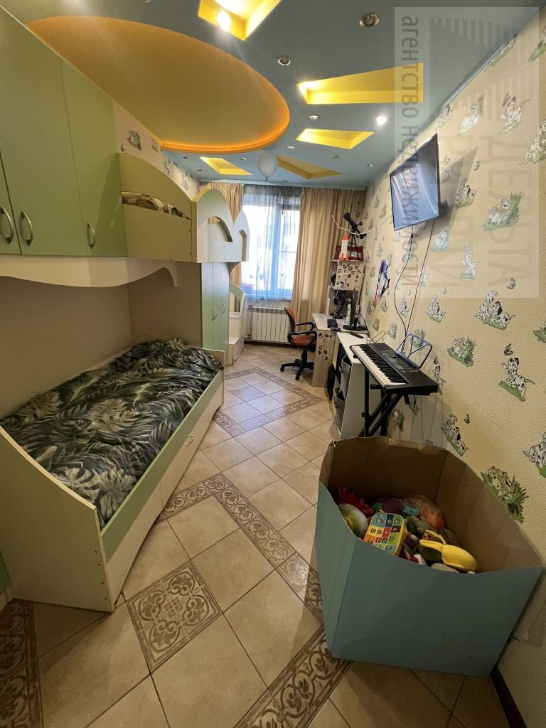 Продажа 4-комнатной квартиры, Кохма, Кочетовой ул,  53