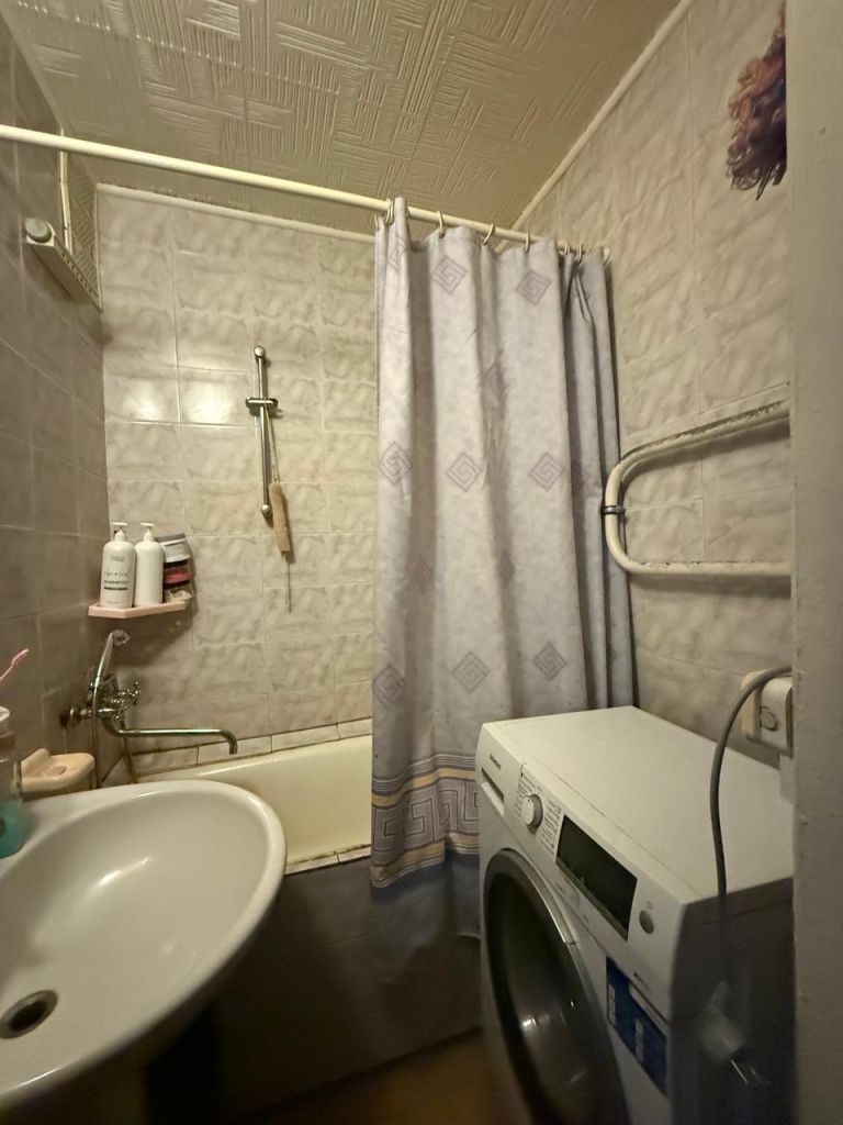 Продажа 2-комнатной квартиры, Нижний Новгород, Ефремова ул,  17