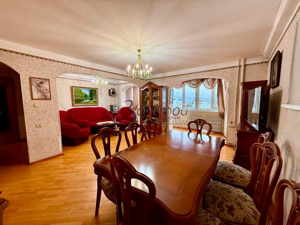 Продажа 2-комнатной квартиры, Кисловодск, Островского ул,  17
