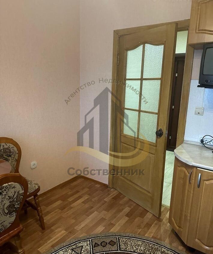 Аренда 1-комнатной квартиры, Старый Оскол, Космос мкр,  12