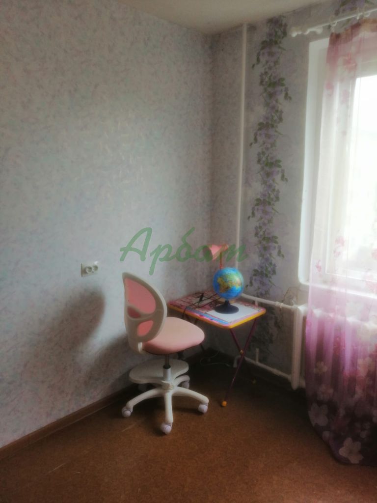 Продажа 3-комнатной квартиры, Озерки, Октябрьская,  14