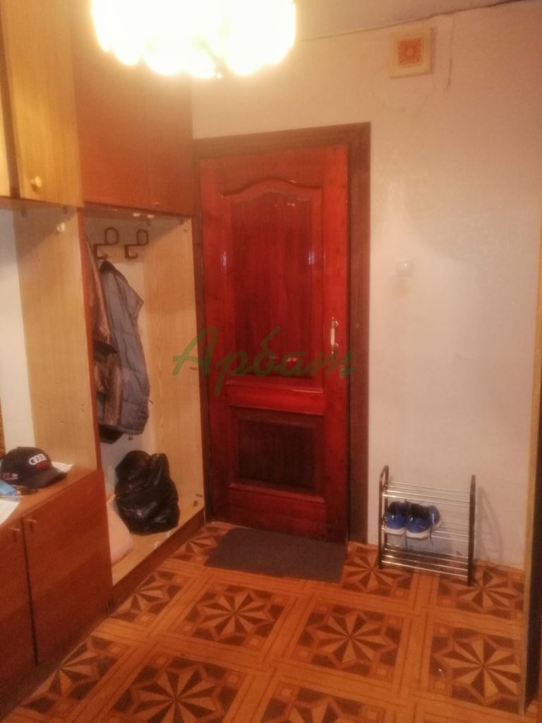 Продажа 3-комнатной квартиры, Озерки, Октябрьская,  14