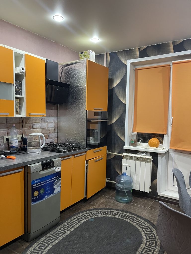 Продажа 3-комнатной квартиры, Балахна, Дзержинского пр-кт,  1/3