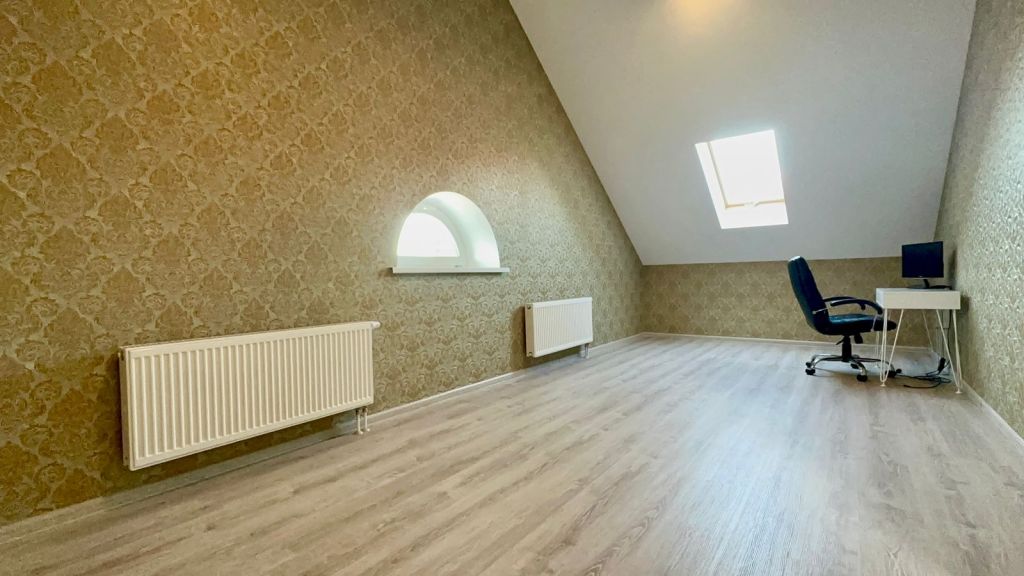 Продажа дома, 416м <sup>2</sup>, 15 сот., Ярославль, Родничиха ул,  46