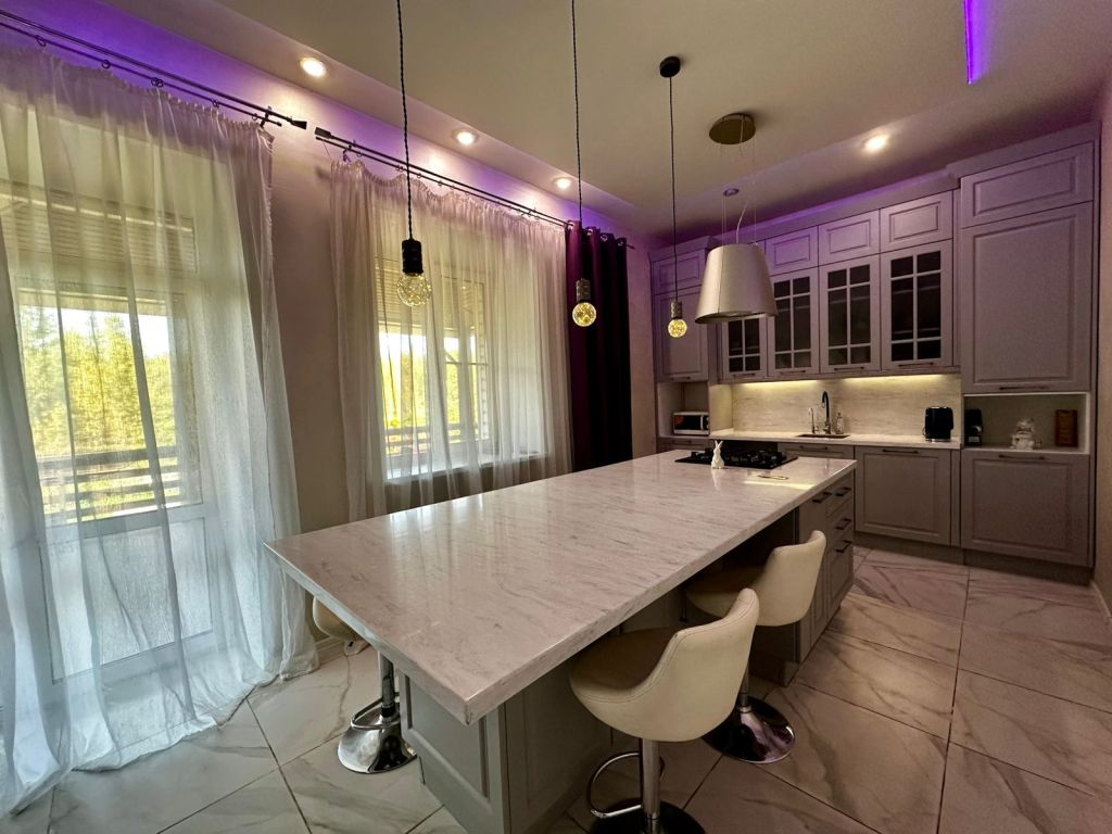 Продажа дома, 416м <sup>2</sup>, 15 сот., Ярославль, Родничиха ул,  46