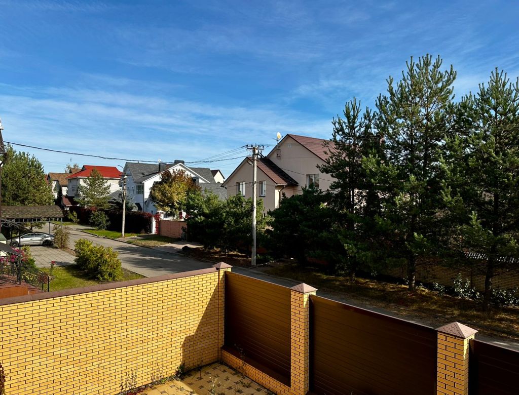 Продажа дома, 416м <sup>2</sup>, 15 сот., Ярославль, Родничиха ул,  46