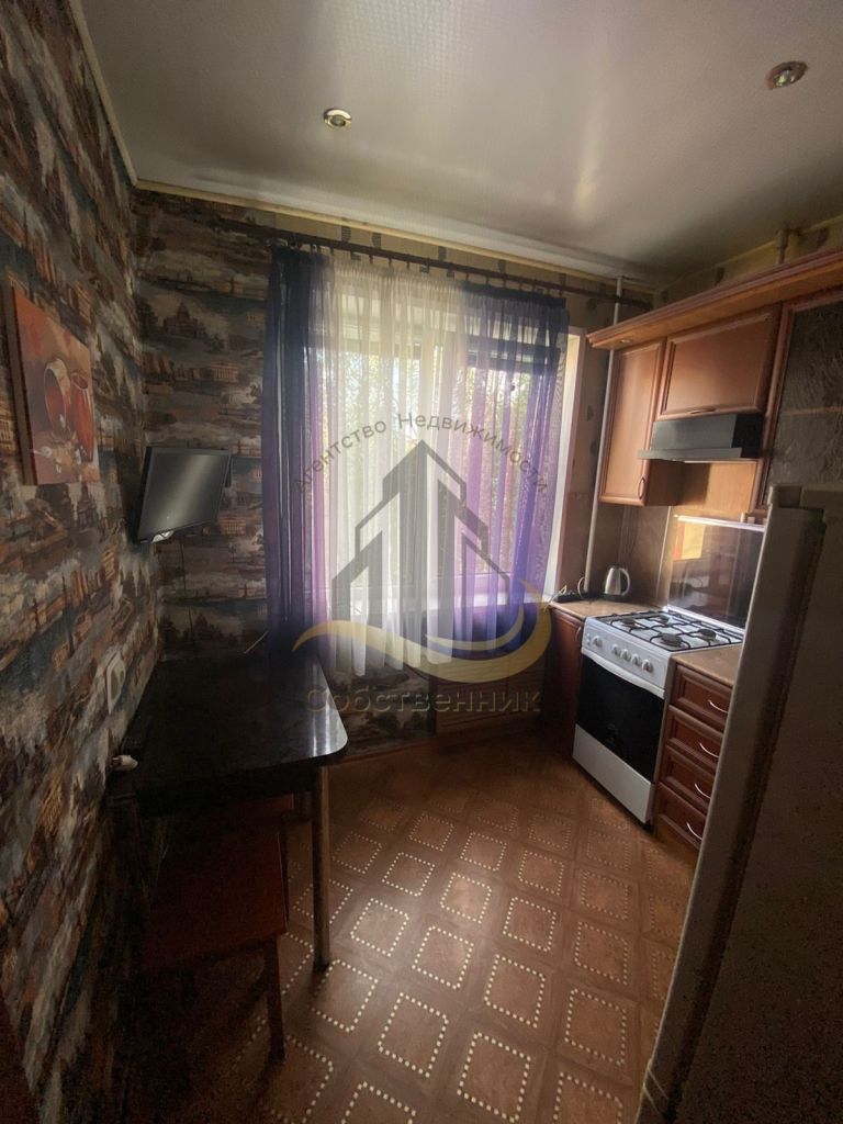 Аренда 1-комнатной квартиры, Губкин, Космонавтов ул,  3