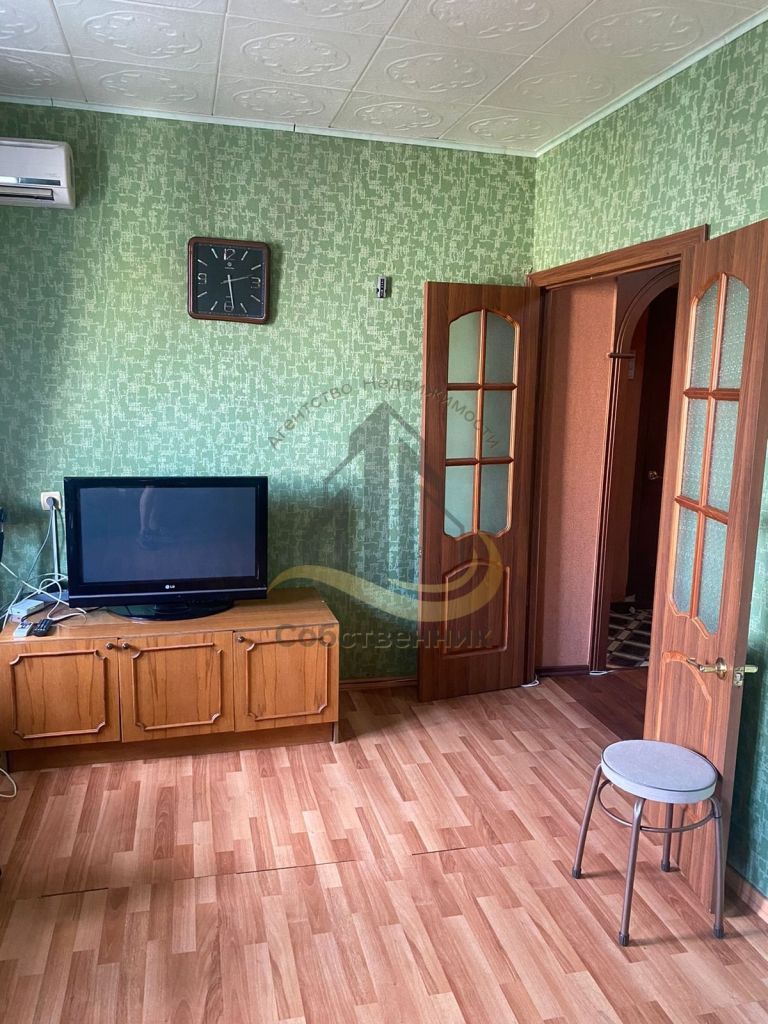 Аренда 1-комнатной квартиры, Губкин, Космонавтов ул,  3