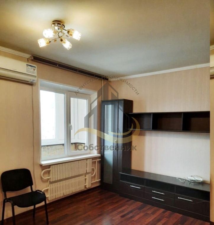 Аренда 1-комнатной квартиры, Губкин, Космонавтов ул,  7