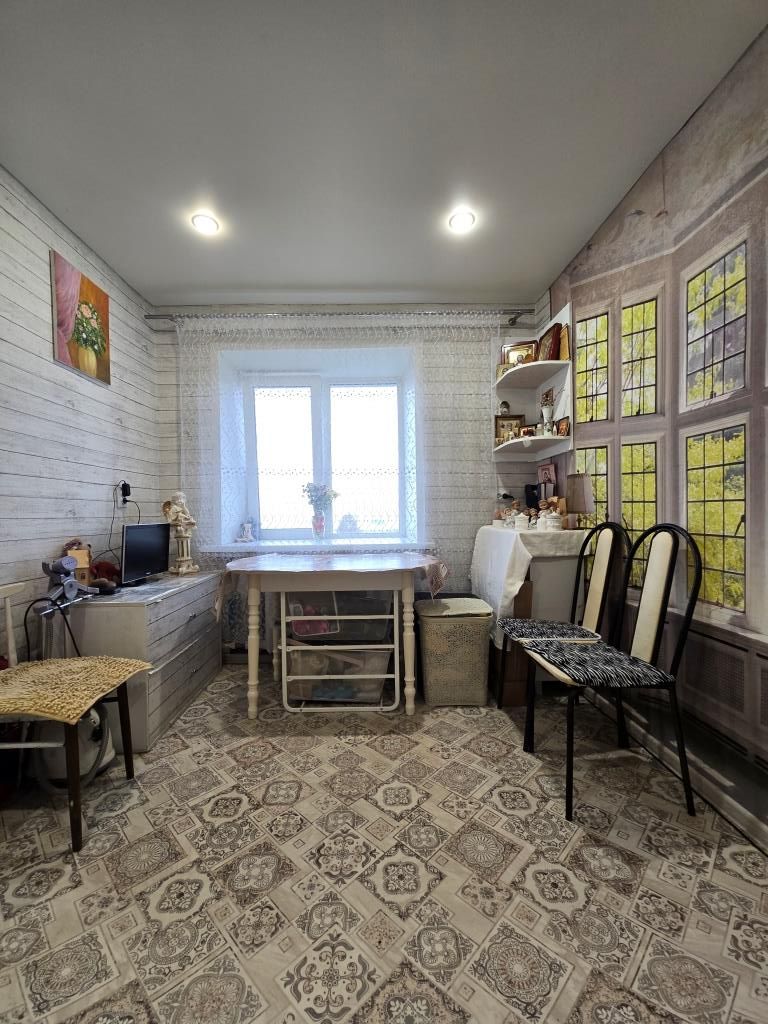 Продажа 4-комнатной квартиры, Васильево, Школьная,  29