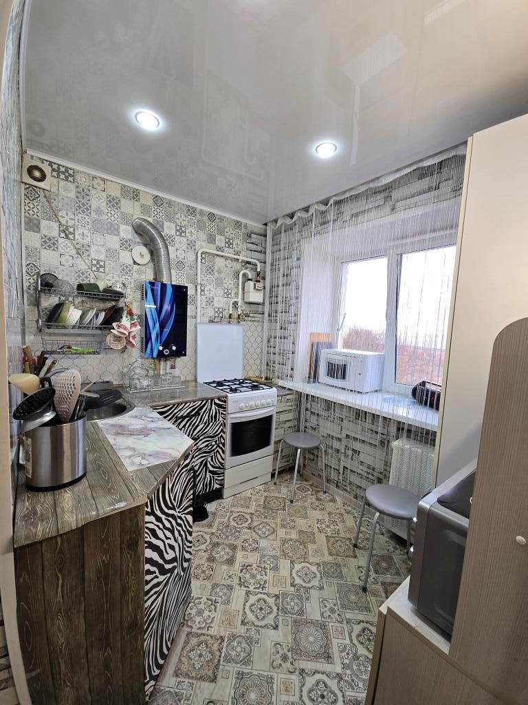 Продажа 4-комнатной квартиры, Васильево, Школьная,  29