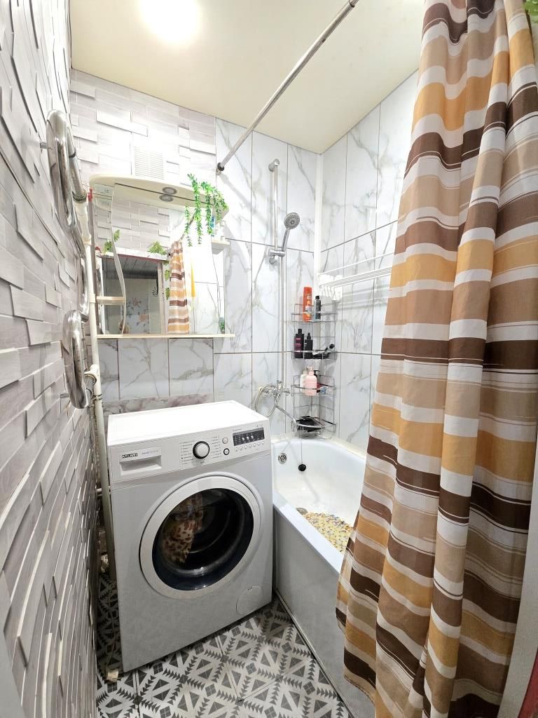 Продажа 4-комнатной квартиры, Васильево, Школьная,  29