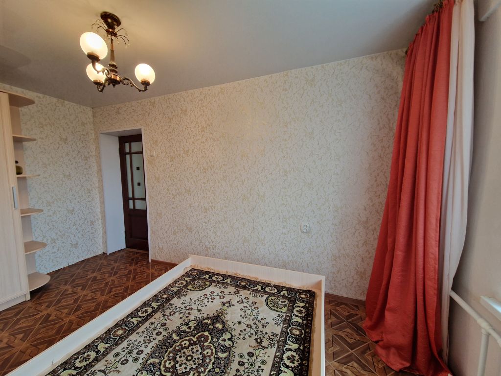 Продажа 2-комнатной квартиры, Радужный, 1-й квартал,  32