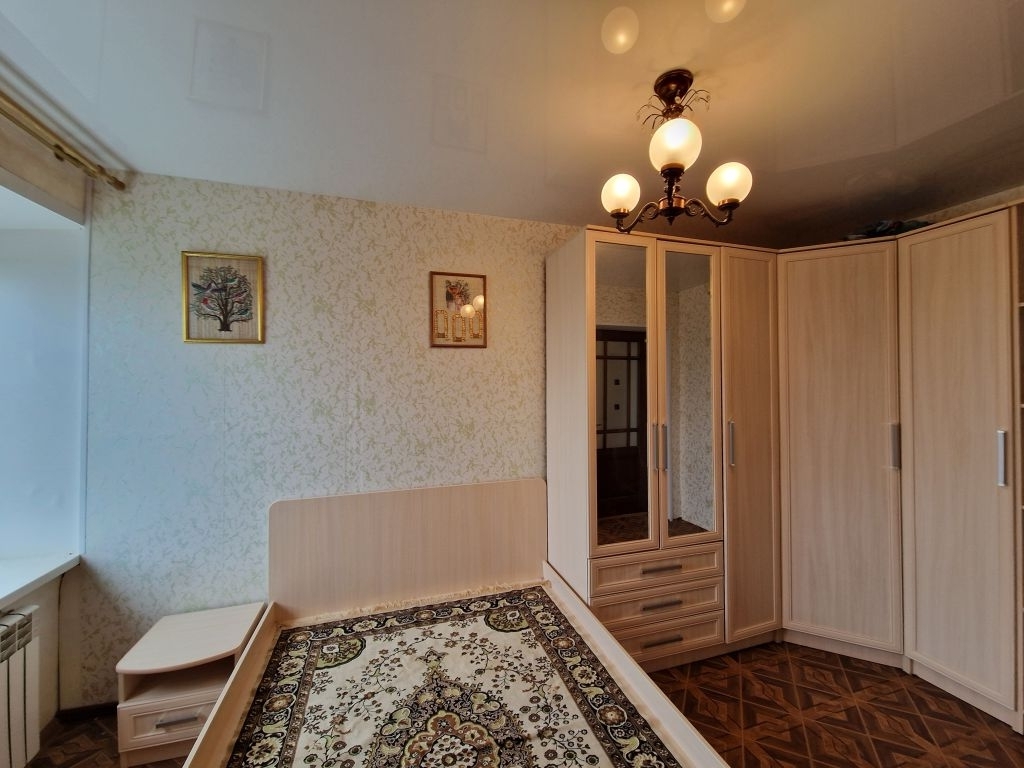 Продажа 2-комнатной квартиры, Радужный, 1-й квартал,  32