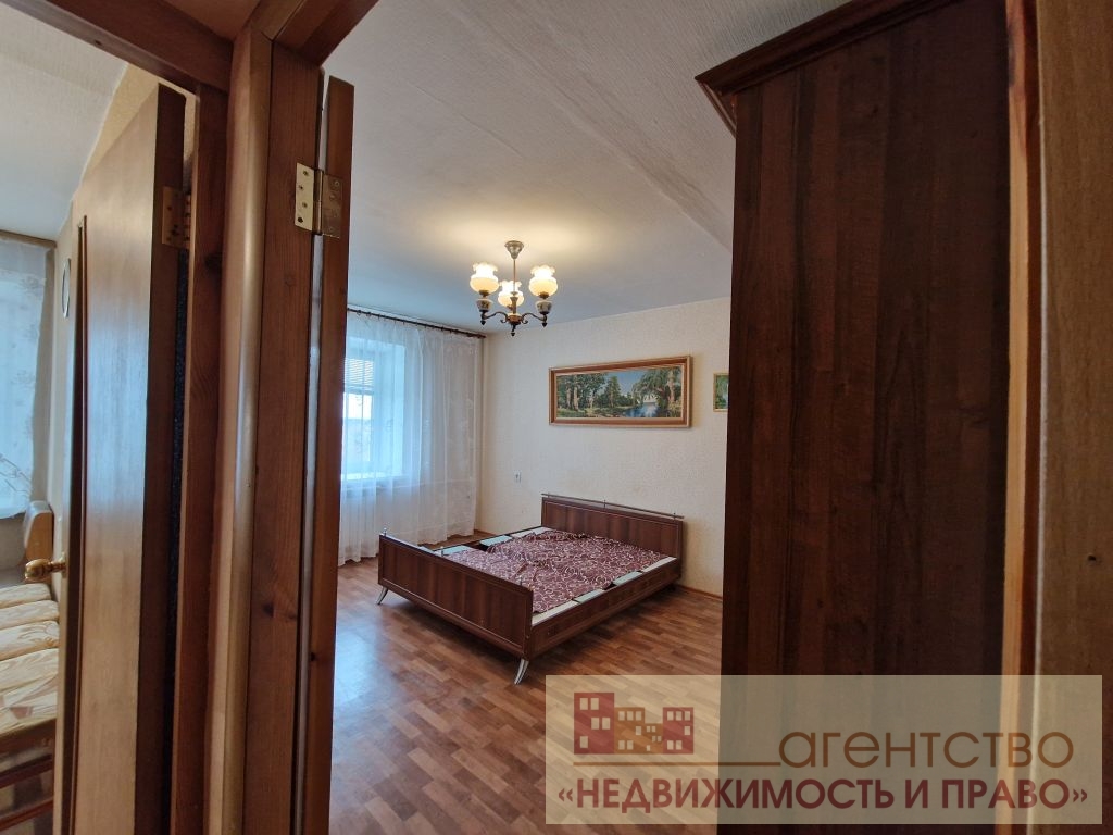 Продажа 2-комнатной квартиры, Радужный, 1-й квартал,  32