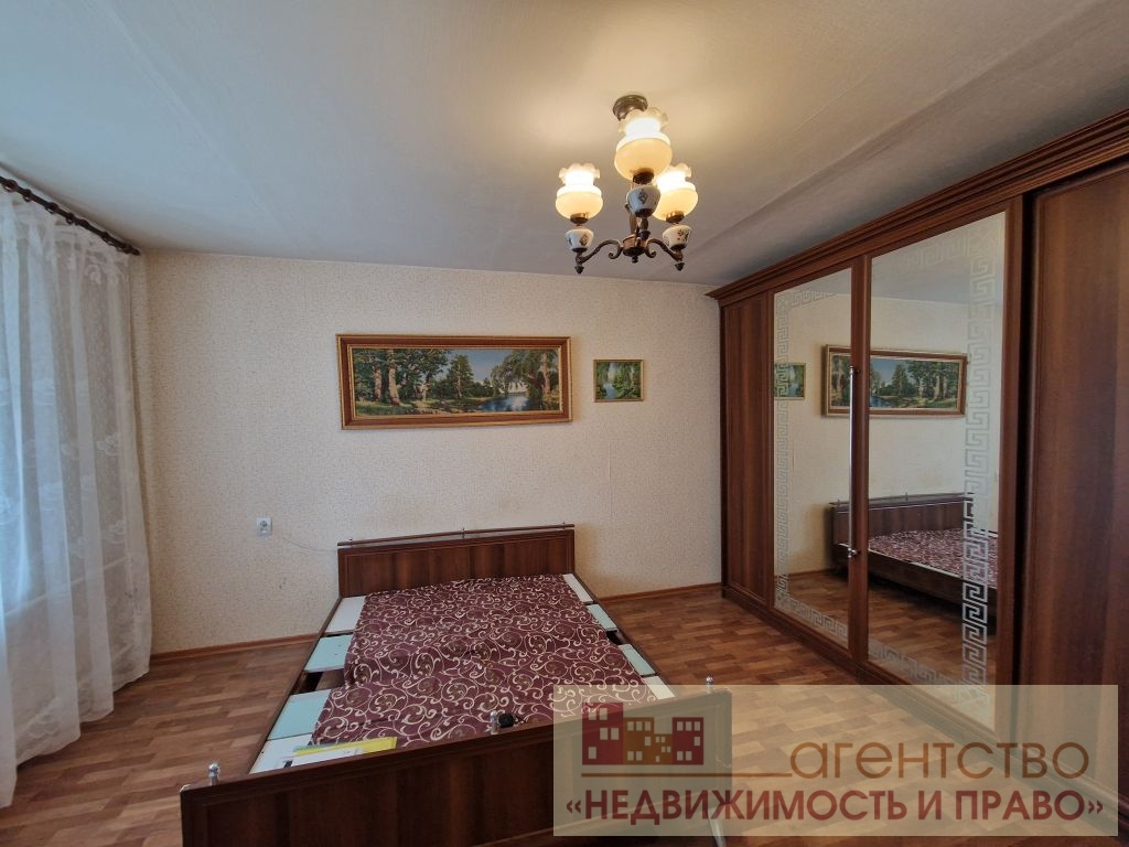 Продажа 2-комнатной квартиры, Радужный, 1-й квартал,  32