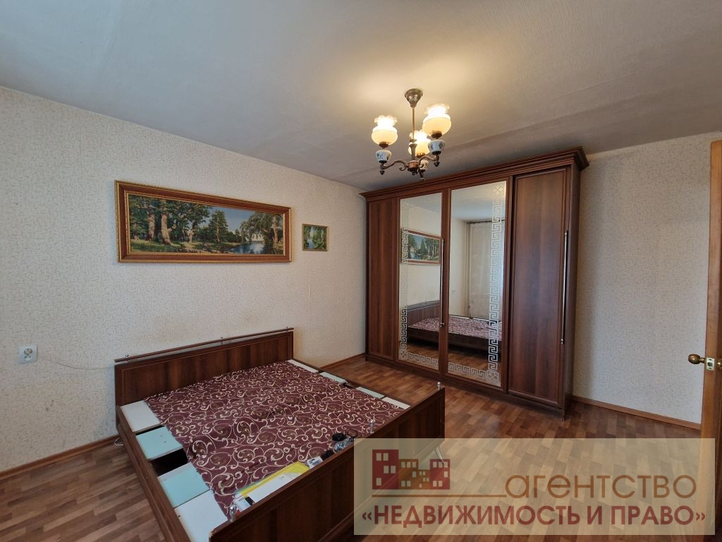 Продажа 2-комнатной квартиры, Радужный, 1-й квартал,  32