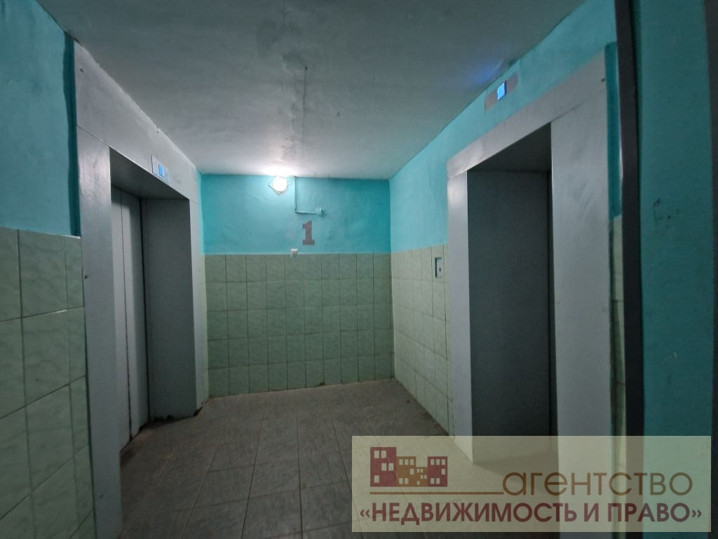 Продажа 2-комнатной квартиры, Радужный, 1-й квартал,  32