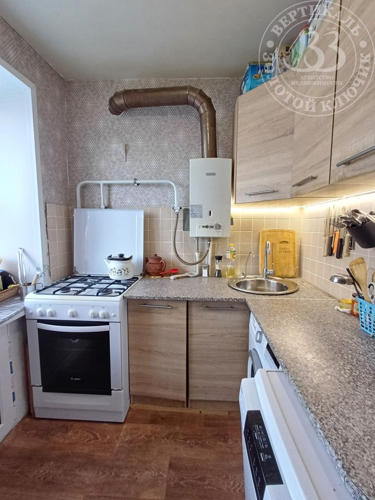 Продажа 4-комнатной квартиры, Дзержинск, Попова ул,  8