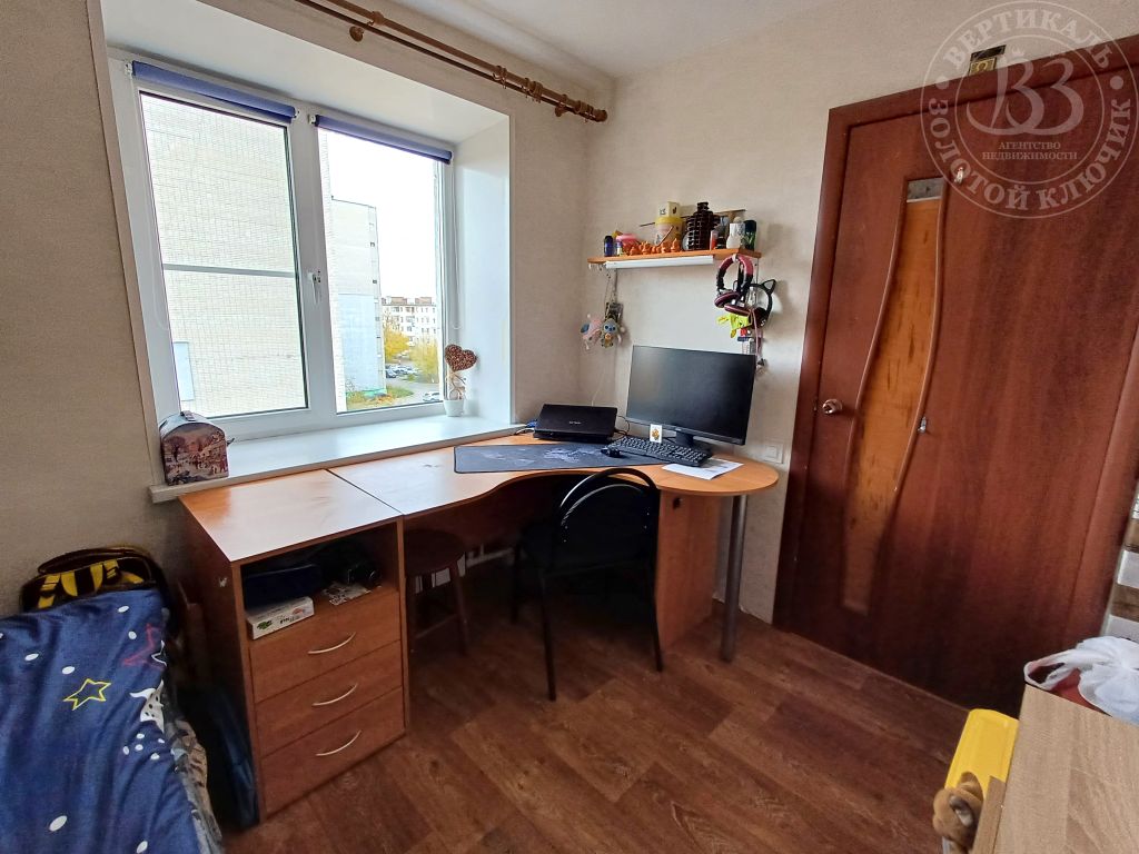 Продажа 4-комнатной квартиры, Дзержинск, Попова ул,  8