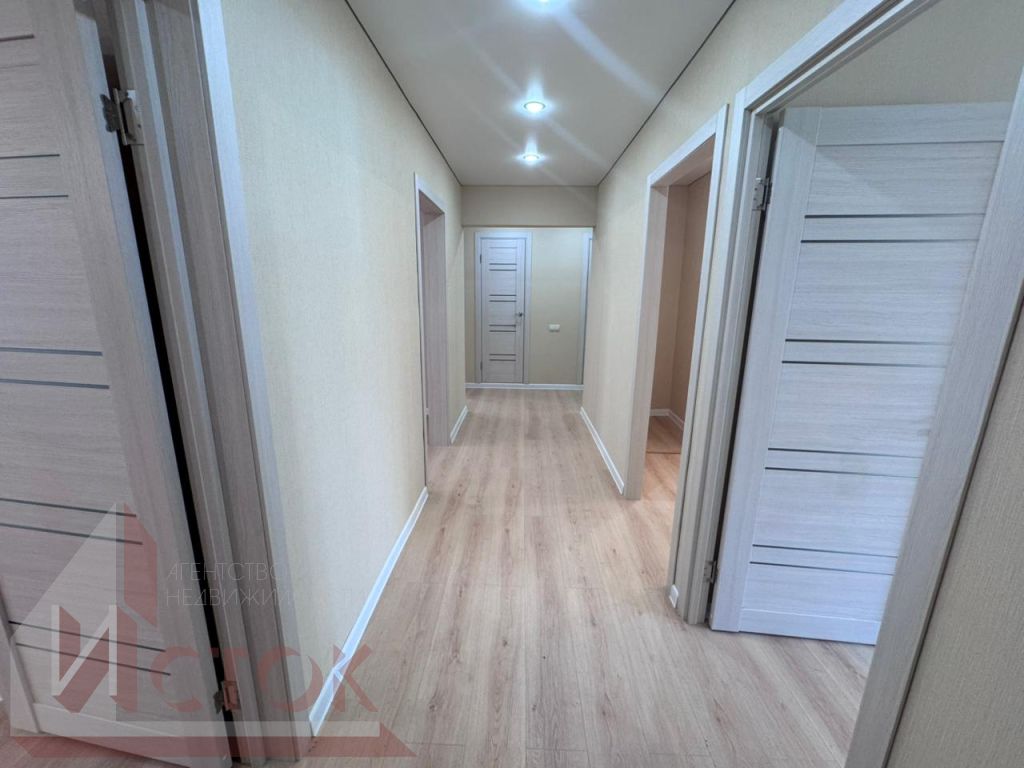 Продажа 5-комнатной квартиры, Энгельс, Фридриха Энгельса пр-кт,  20