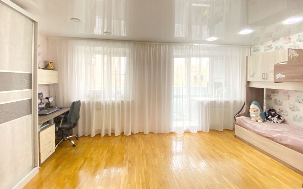 Продажа 3-комнатной квартиры, Нижний Новгород, Сергея Есенина ул,  14