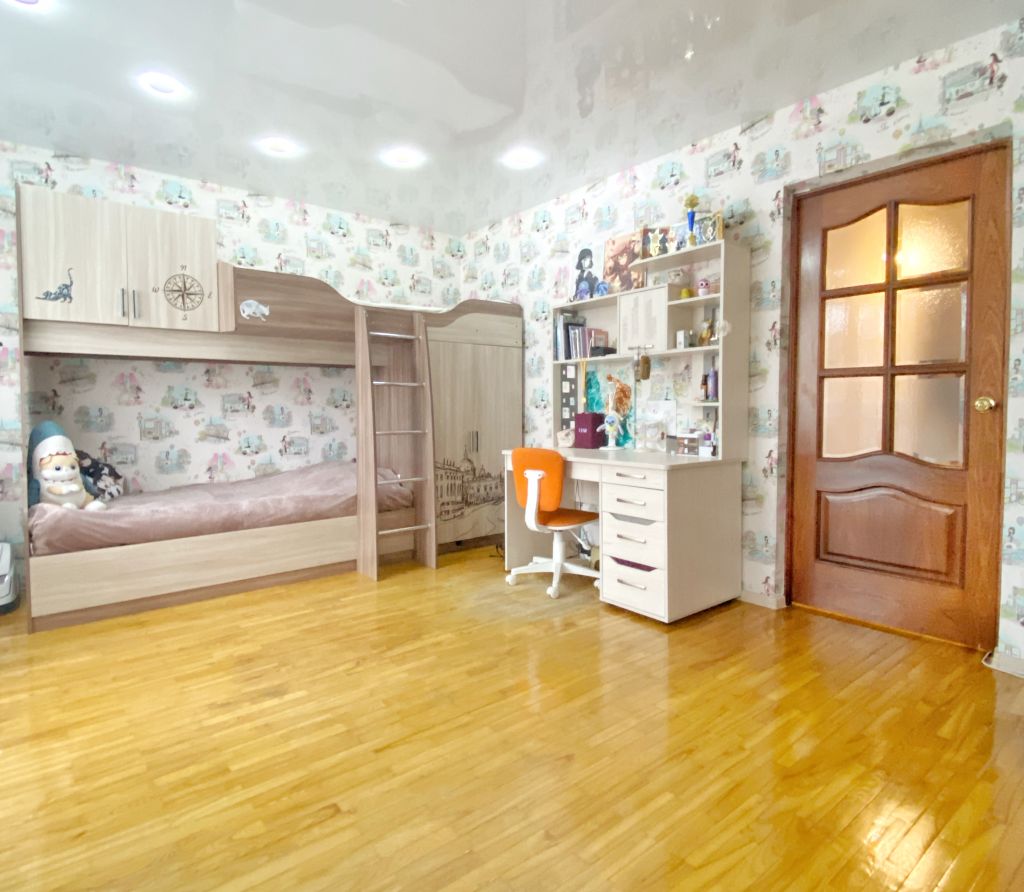 Продажа 3-комнатной квартиры, Нижний Новгород, Сергея Есенина ул,  14