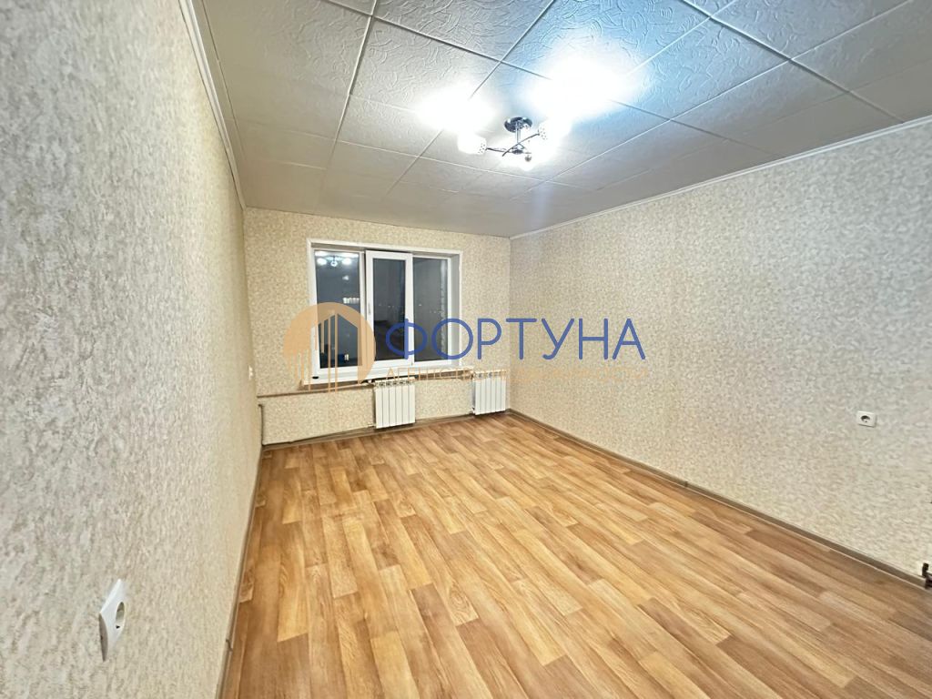 Продажа 3-комнатной квартиры, Белгород, Привольная ул,  25